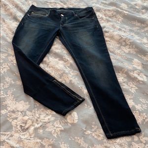 EXPRESS ANKLE LEGGING